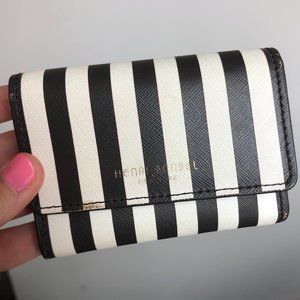 Henri Bendel Wallet
